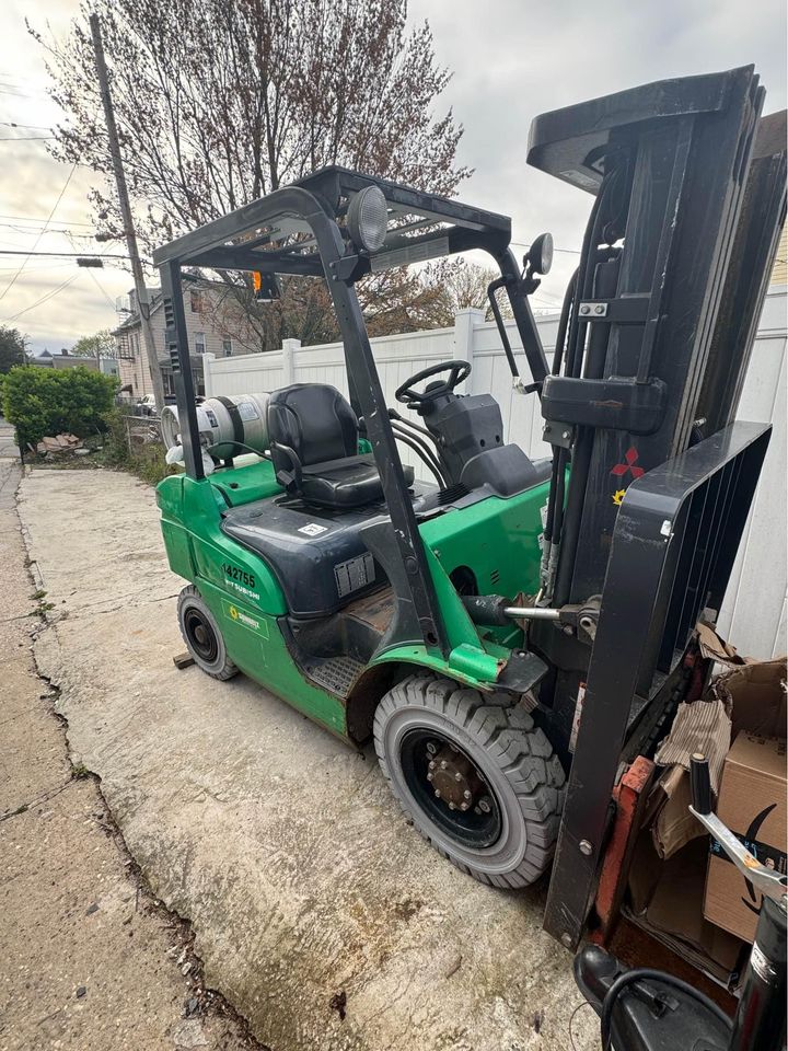 2012 Mitsubishi FG25N 4600 lb Pneumatic Tire Forklift