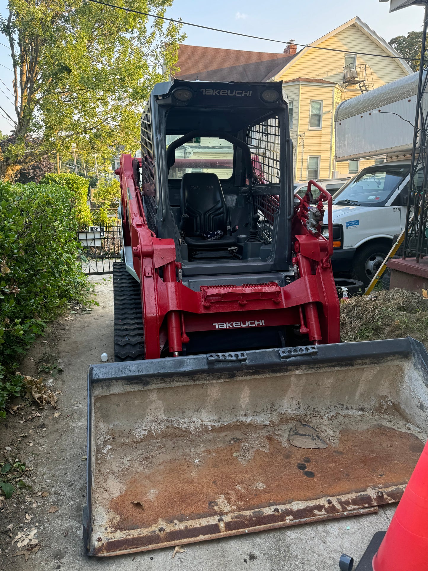 2017 Takeuchi TL10V-2