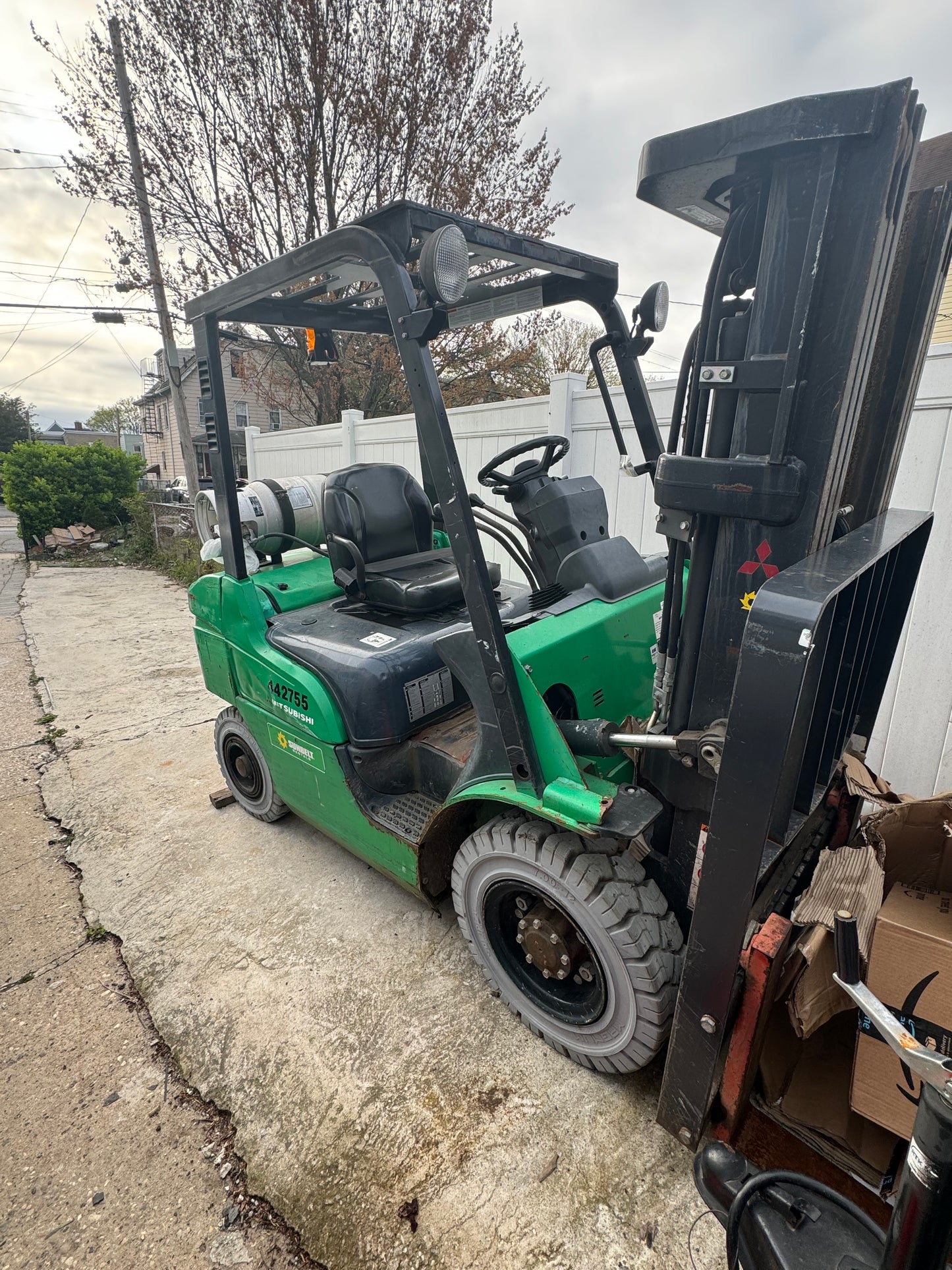2012 Mitsubishi FG25N 4600 lb Pneumatic Tire Forklift