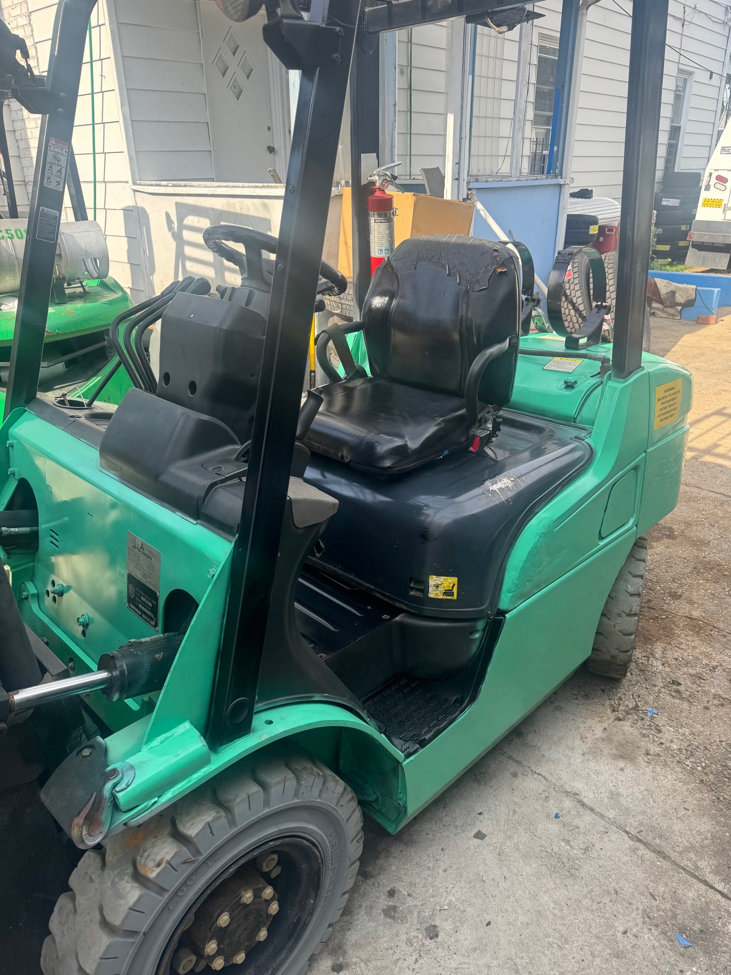 2013 Mitsubishi FG25N 3950 lb capacity forklift