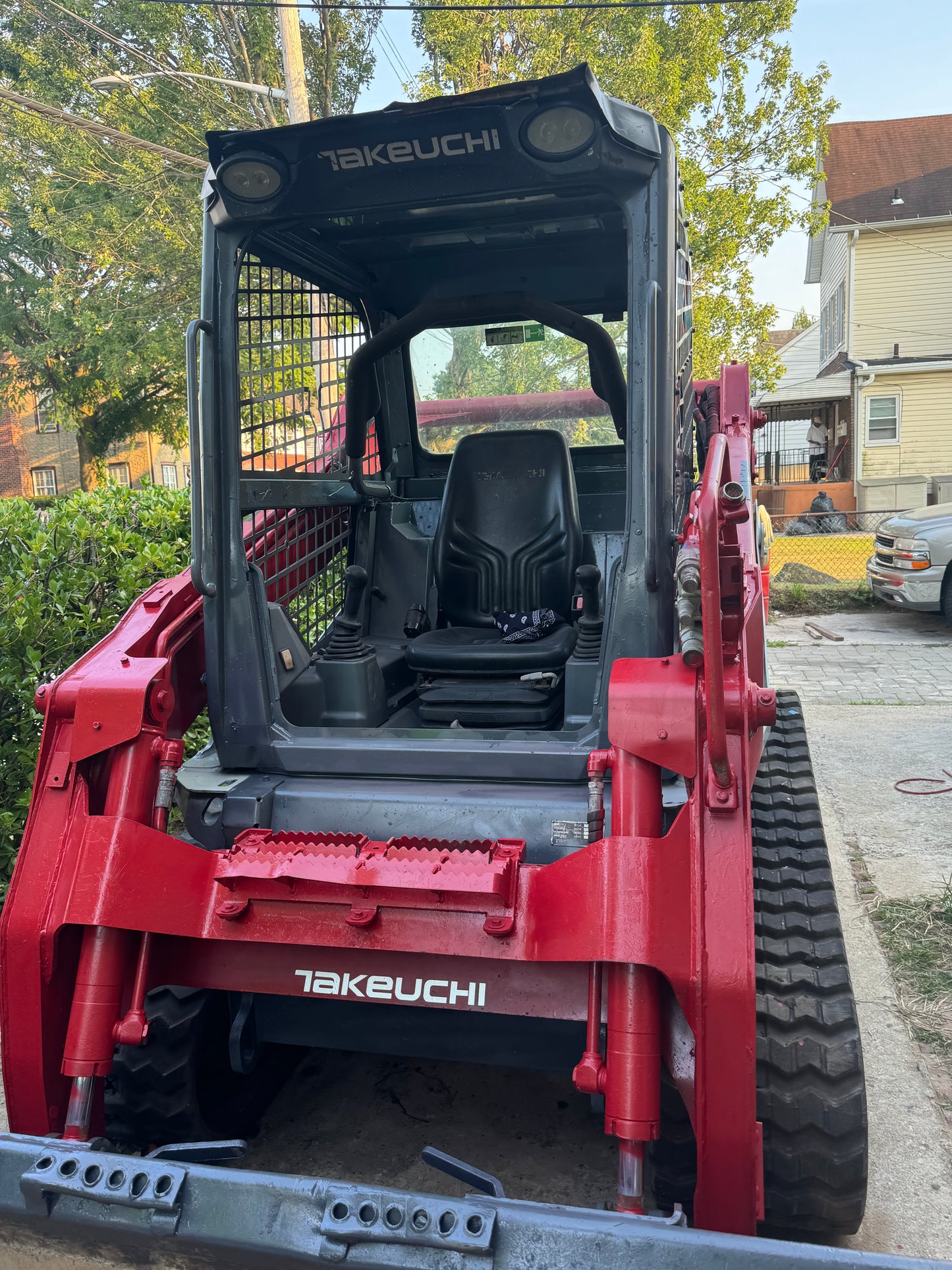 2017 Takeuchi TL10V-2