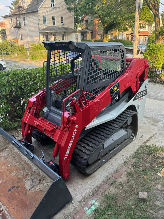 2017 Takeuchi TL10V-2